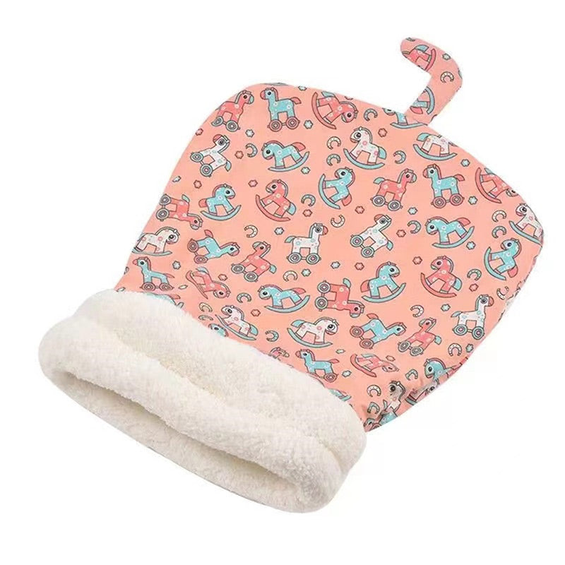 Aarenzza Cozy Cat Winter Sleeping Bag in soft, warm fabric, designed for pets to rest comfortably during cold weather.