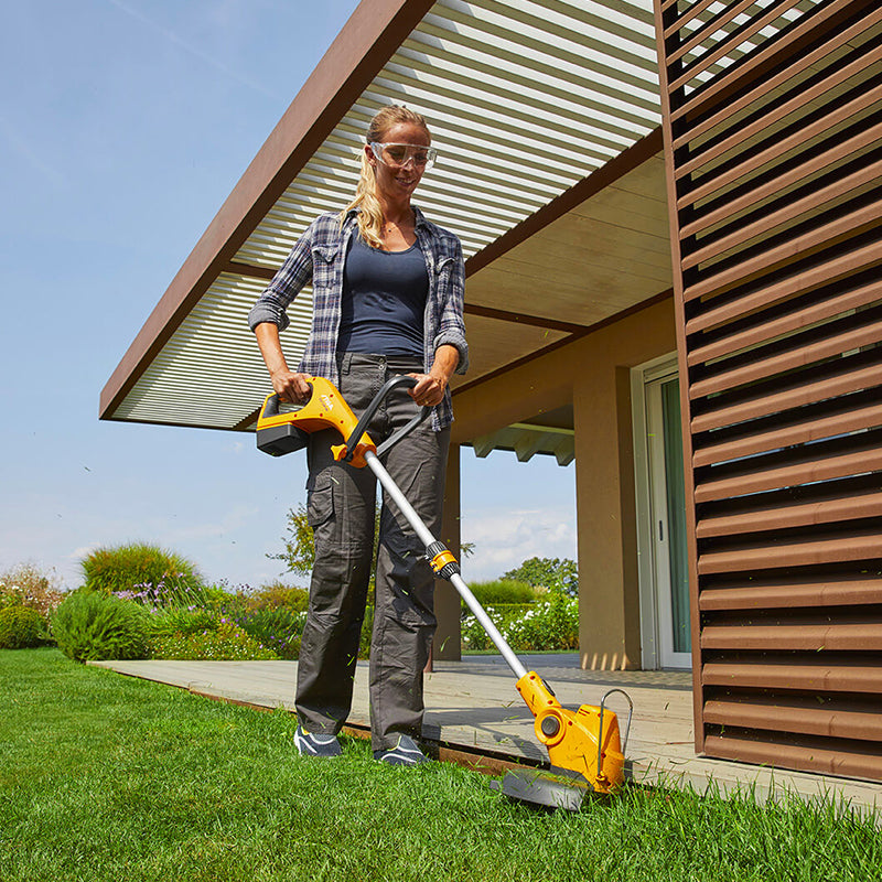 Arenzza replaceable blade for grass trimmer, garden tools accessory, showing the sharp cutting edge and durable construction.