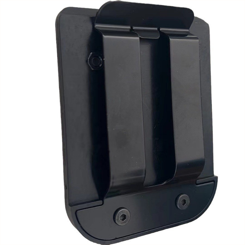 Arenzza magnetic tool holder for tools and garden equipment, featuring a strong magnetic surface and sturdy mounting design.