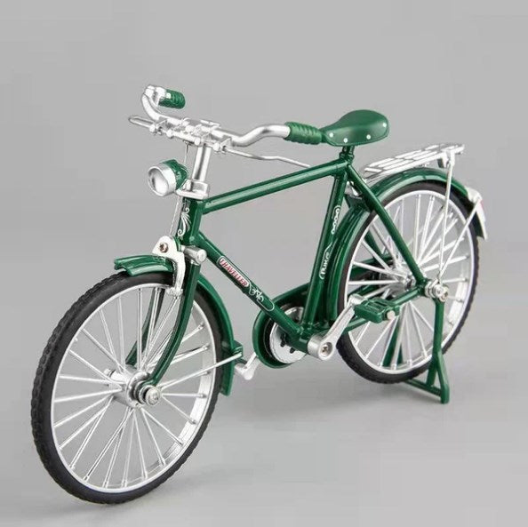 A detailed Arenzza DIY bicycle model toy kit with assembled metal parts, perfect for kids and gift enthusiasts.