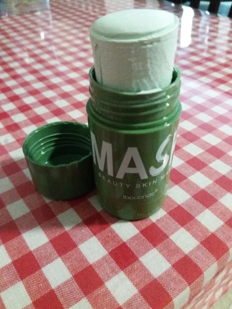 Serenzza green clay face mask stick for deep cleansing and blackhead purifying on skin, with a smooth applicator and natural green clay texture.