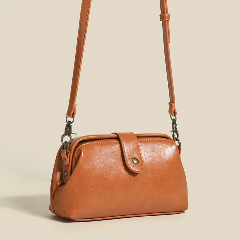 Virella vintage women's summer fashion doctor bag with high-end feel, stylish niche design, versatile single shoulder slant crossbody bag.