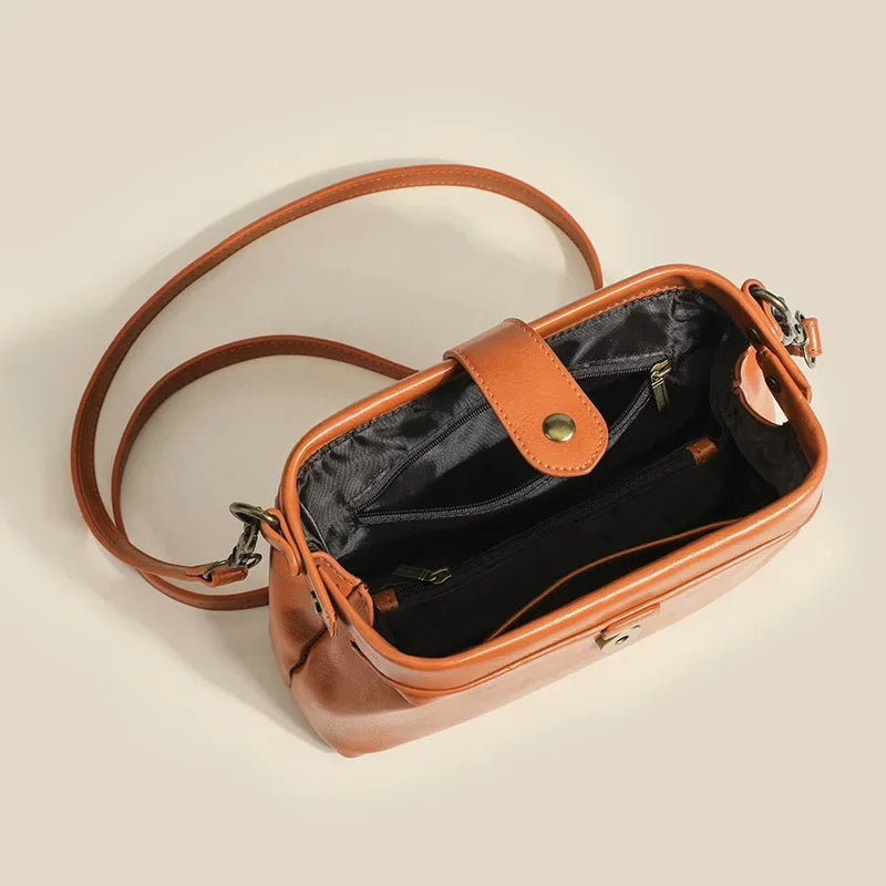 Virella vintage women's summer doctor bag with high-end feel, stylish niche design, versatile single shoulder slant crossbody bag.